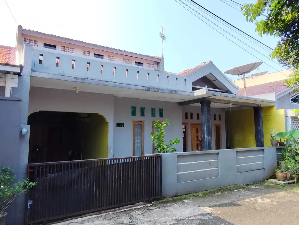 Dijual Rumah Siap Huni di Perum Sadang Sari Dekat Perempatan Sadang