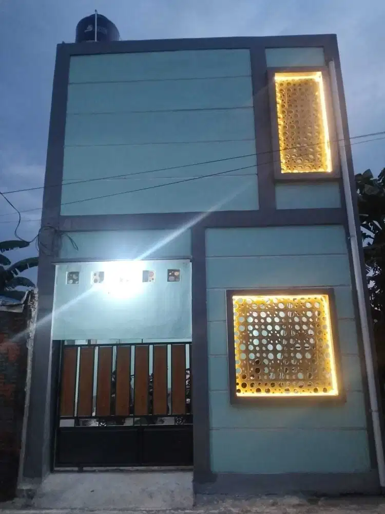 DIJUAL  KOST UMS 10 KT