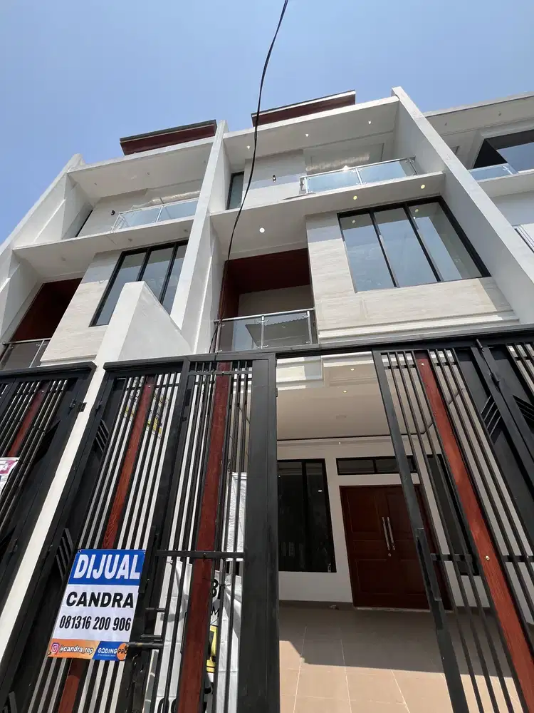 V017 Rumah Baru 5x15 Kav Polri Jelambar 4 Lantai Dalam Komplek Bagus