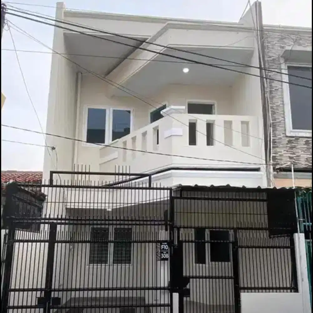 rumah Taman Ratu 5x15 , 3 lantai , bagus bebas banjir