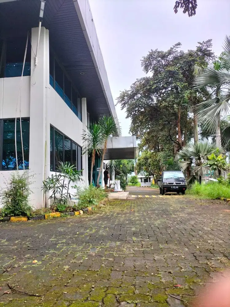 Disewakan gudang dalam kawasan hyundai