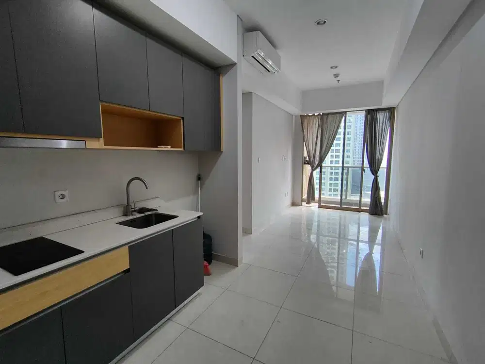 Disewakan Apartemen Taman Anggrek Semi Furnish 3 Kamar Nego