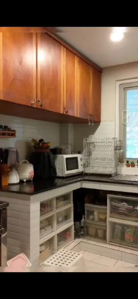 Rumah bagus 1,5 lantai di Permata Buana