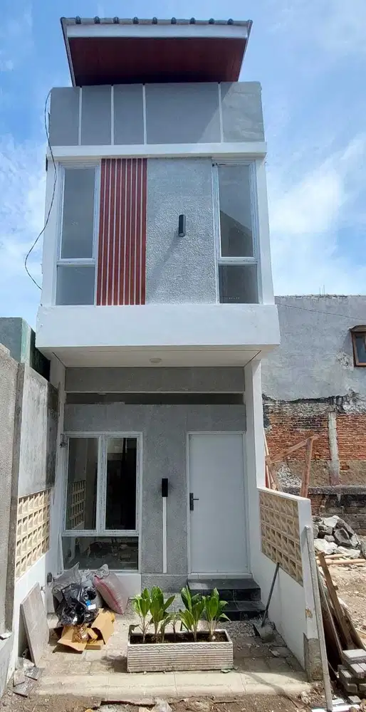 Rumah 2 lantai lokasi strategis dekat stadion dan mall jakarta utara