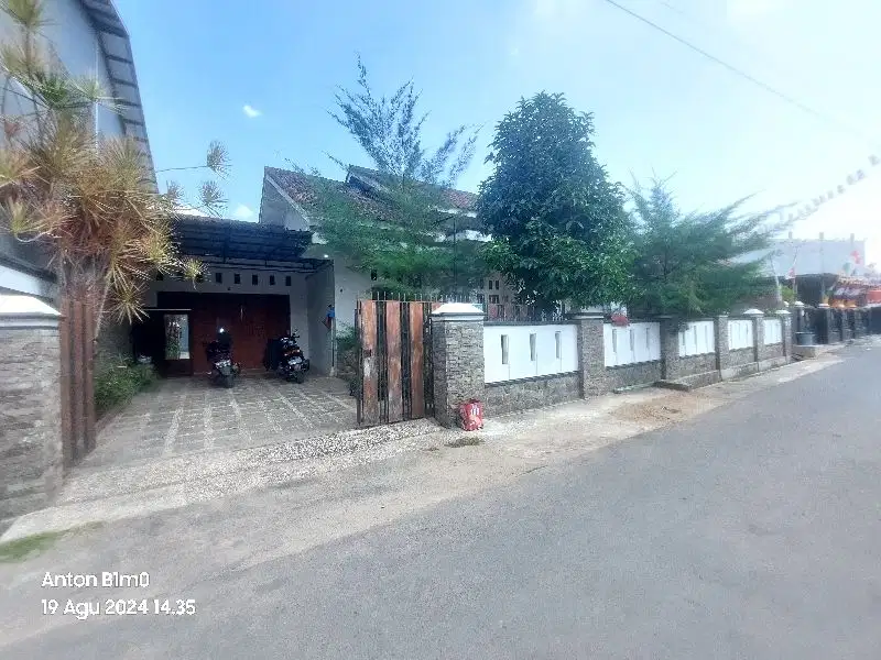 RUMAH SIAP HUNI DEKAT TRANSMART WAY HALIM