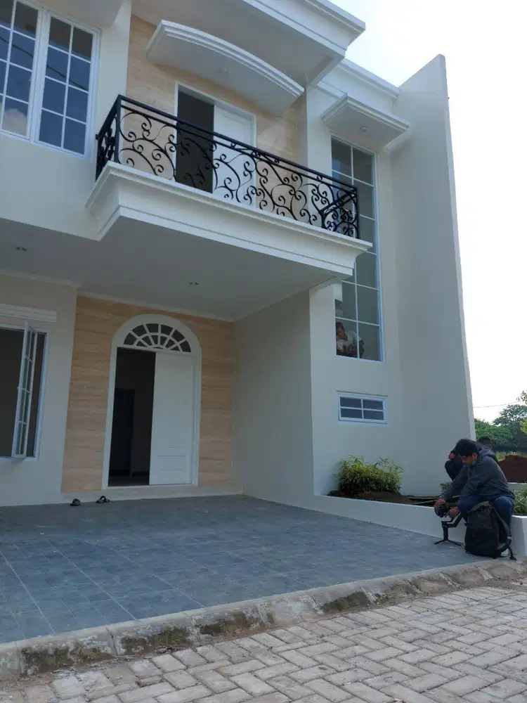 Dijual Rumah Dekat Tol Pamulang, Kampus UT Pondok Cabe Tangsel