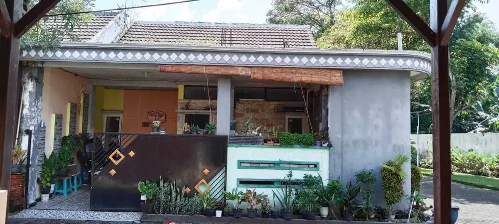 Termurah, Bangunan Luas + Hook Istimewa Sangat Strategis