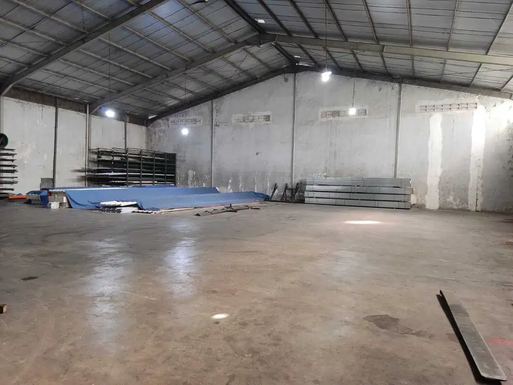 Gudang Raya Gilang/ Trosobo Luas