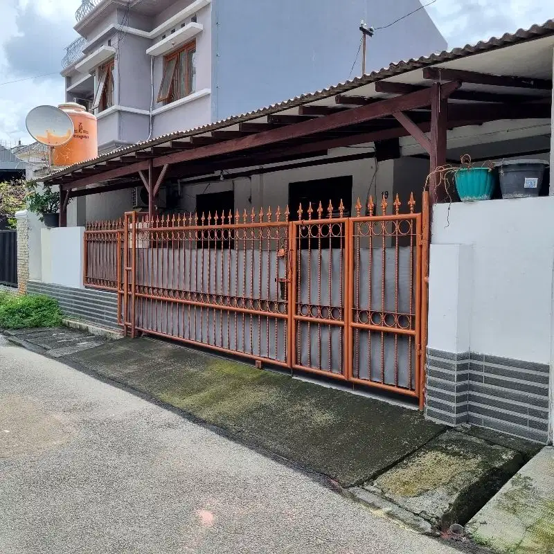 Dijual Rumah Di Tebet, Jln 1 mbl