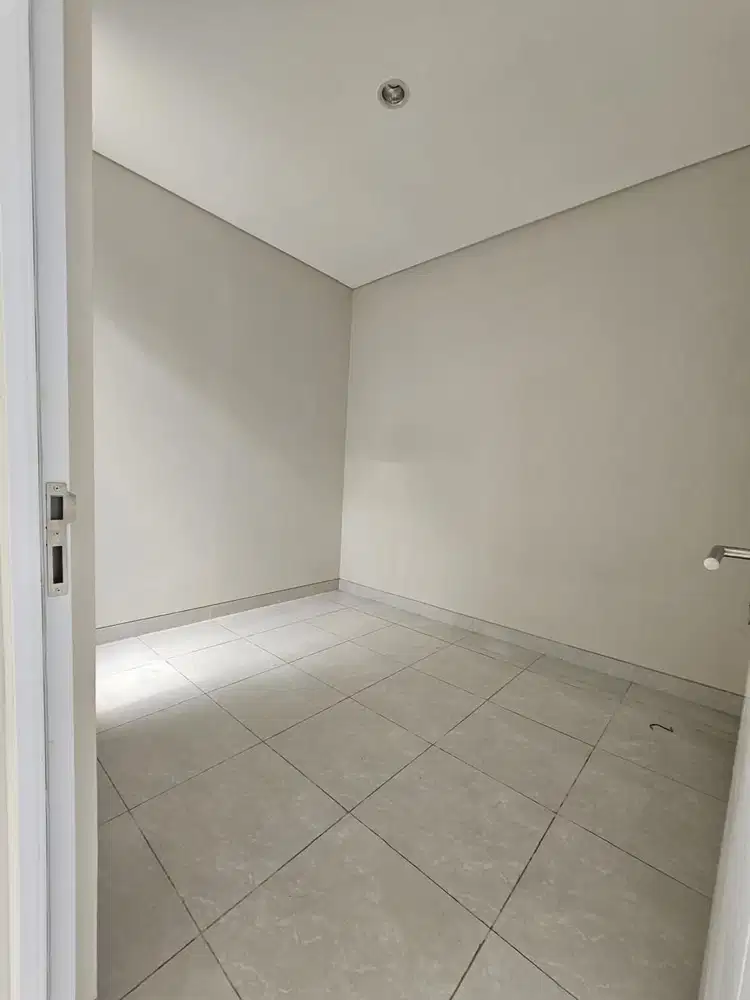 DISEWAKAN RUMAH RAPIH SIAP HUNI DI TANGERANG