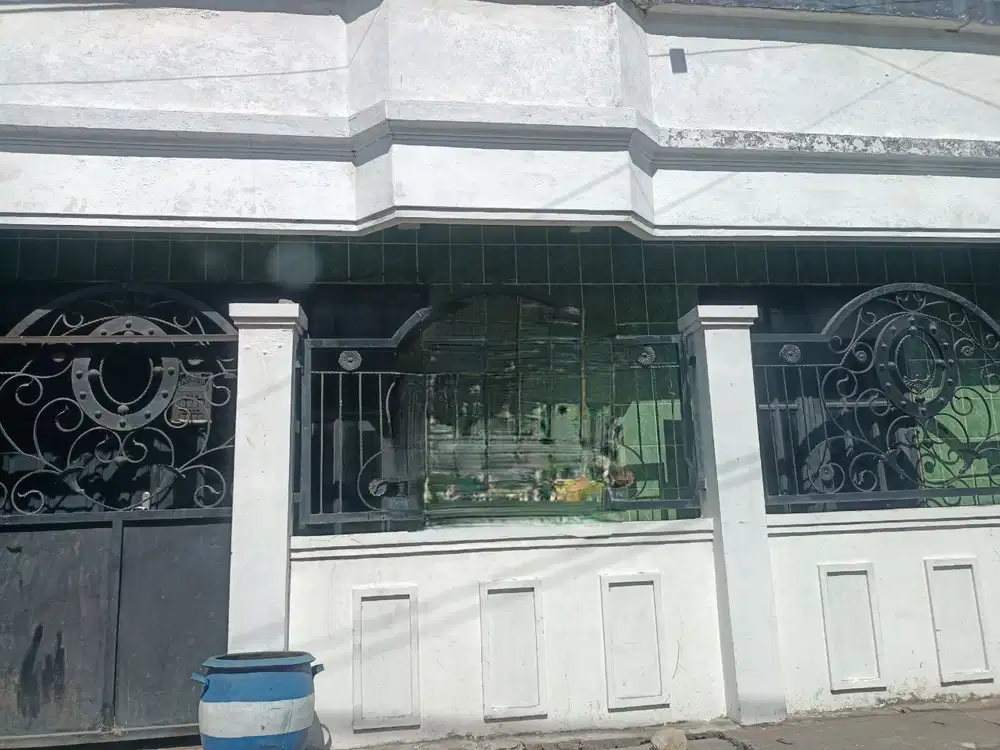 Sewa Rumah Lebak Timur 3 lantai - Murah!!