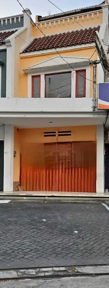 Disewakan ruko 3 lt di jl Indraprasta