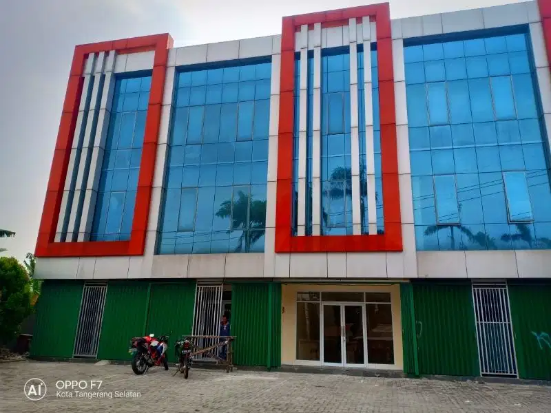Ruko 3 lantai ciputat cocok untuk kantor atau usaha