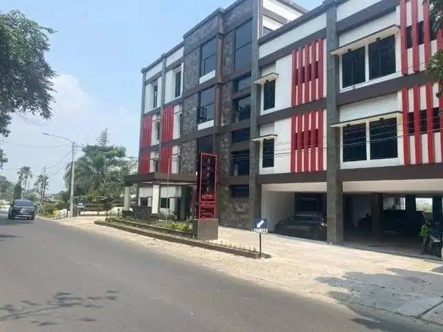 Hotel di teluk betung