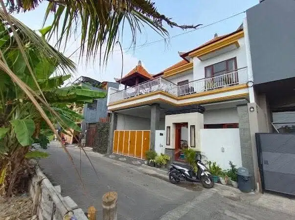 Rumah Semi Villa di sedap malam Penatih Denpasar timur