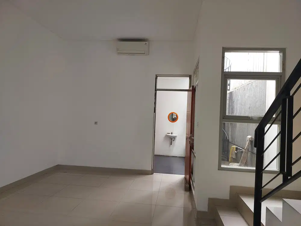 Rumah siap huni tengah kota