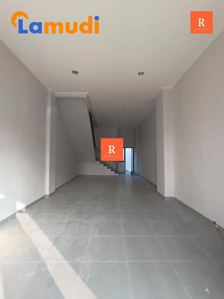 Disewakan Ruko 3 Lantai PIK 2 LT 81m2 LB 243m2