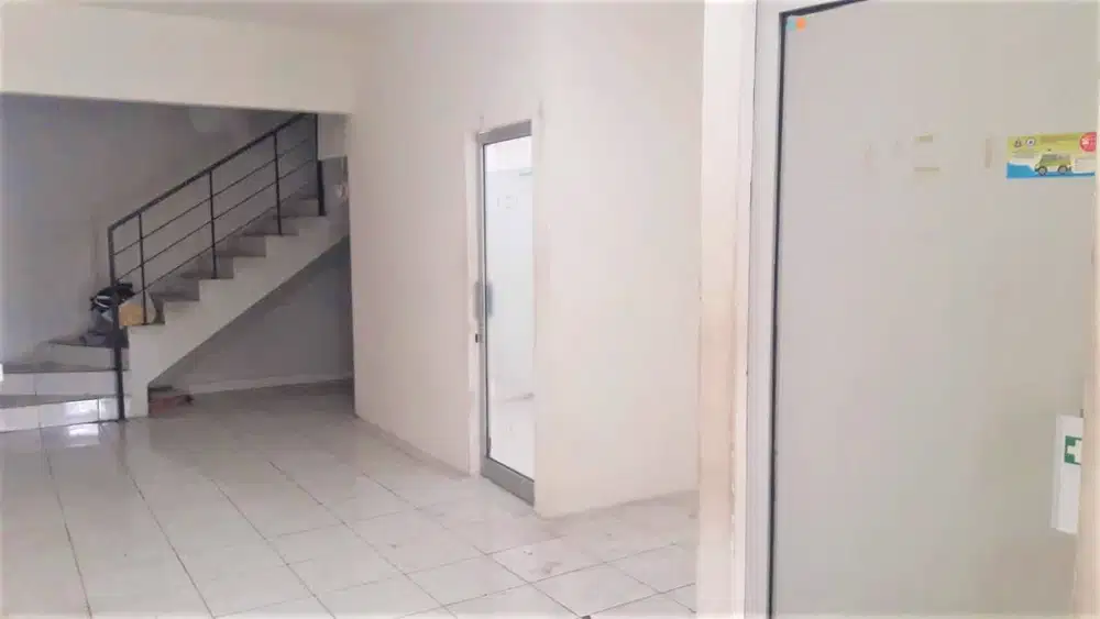 Disewakan Ruko 3 Lantai di Bintaro Kondisi Un Furnished