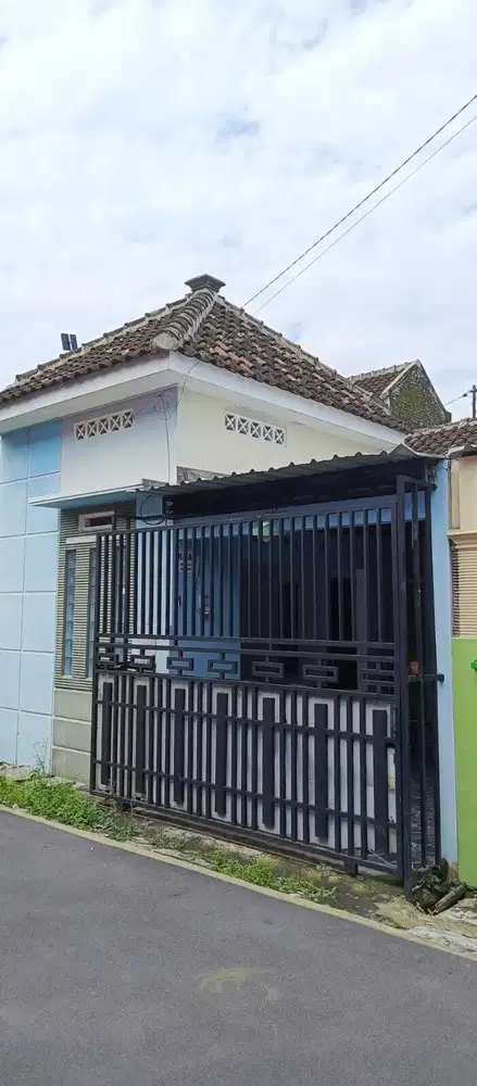 JUAL RUMAH HUNIAN MURAH GUMPANG KARTASURA SELATAN KAMPUS UMS SOLO