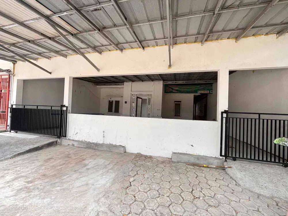 Citra Indah City dijual Rumah Usaha di Pinggir jalan bisa usaha utk kios atau ruko