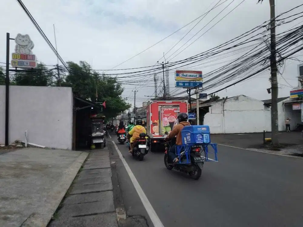 Ruko baru siap pakai di ciledug lokasi strategis
