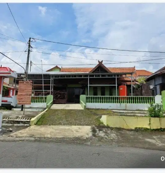 Di jual rumah di Semarang barat Pusponjolo selatan