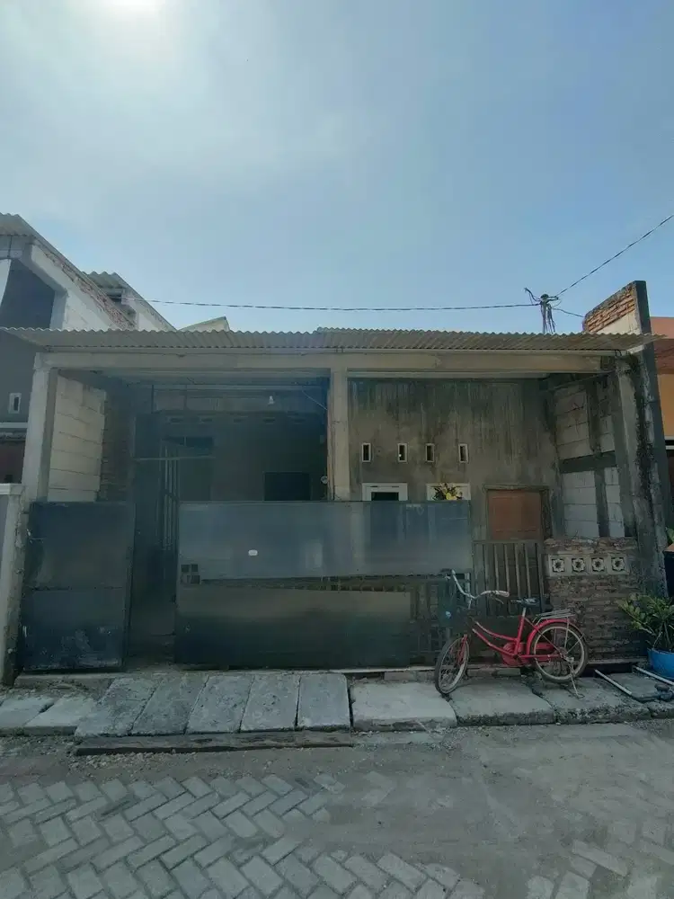 Rumah satu lantai setengah jadi daerah widuri semarang timur