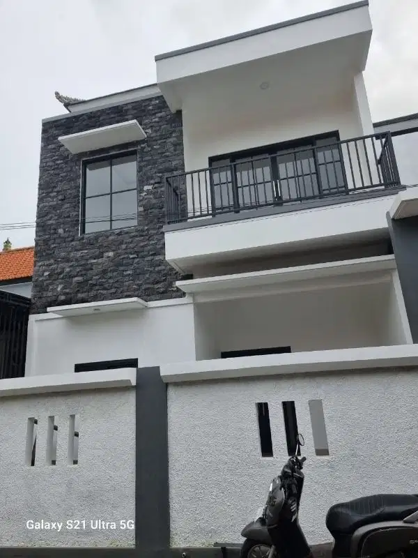Rumah semi villa di Gatsu timur Denpasar