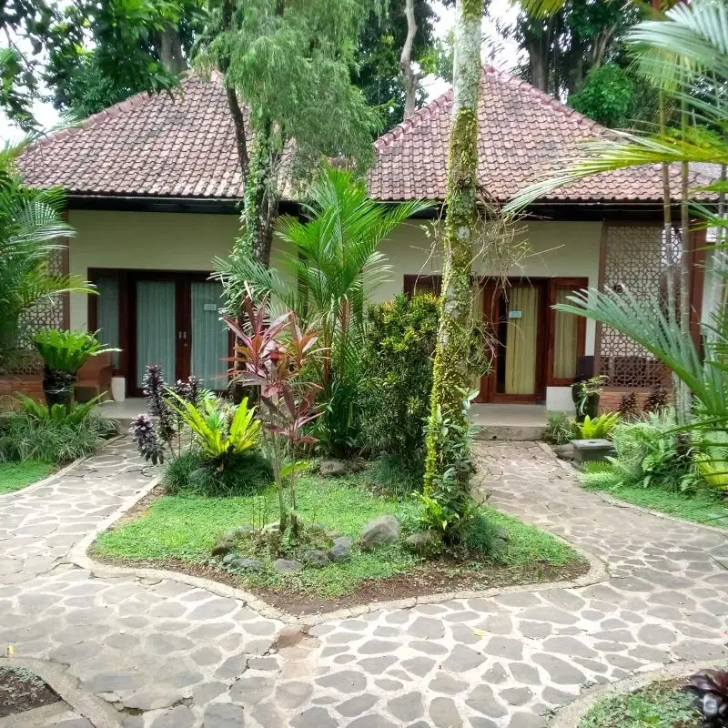 Dijual resort dan villa yg profitable di Ubud, Bali, 2600 m2, SHM