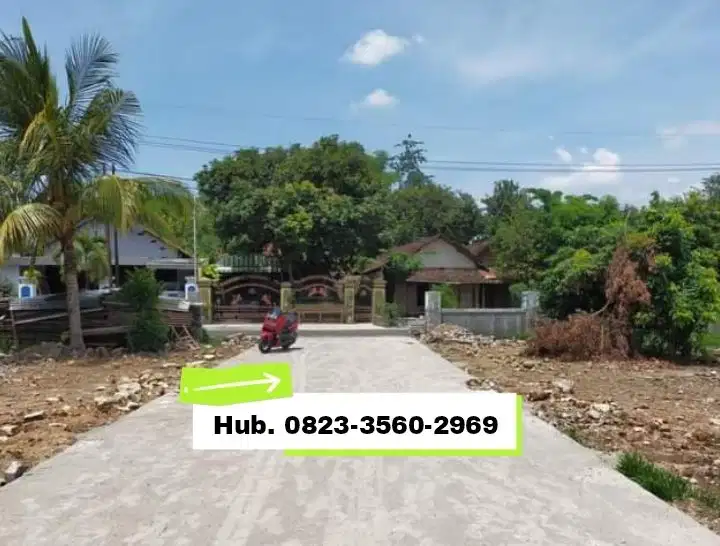 TANAH BARAT BALAI DESA SUMOROTO PONOROGO