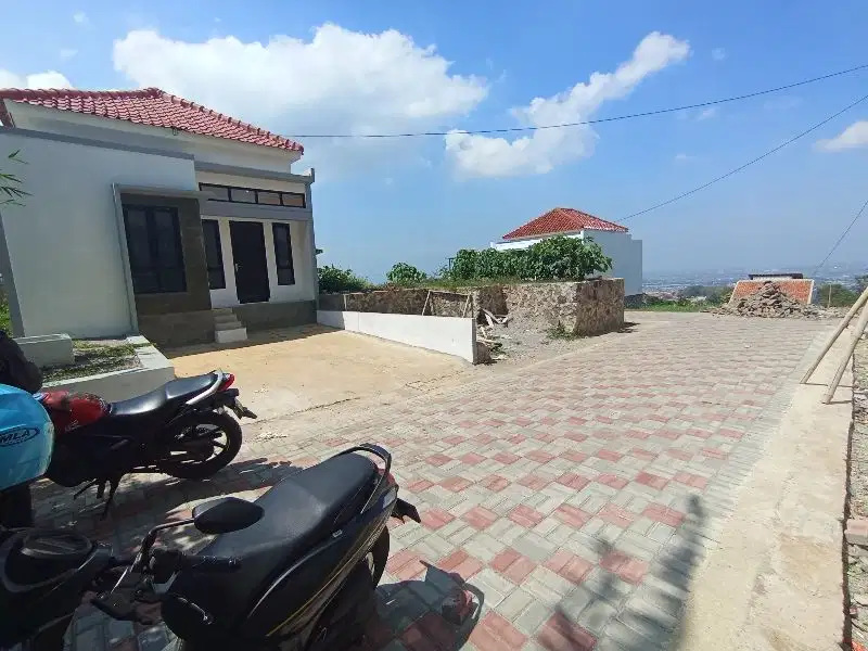 dijual runah baru di uber atas Bandung timur view kota Bandung