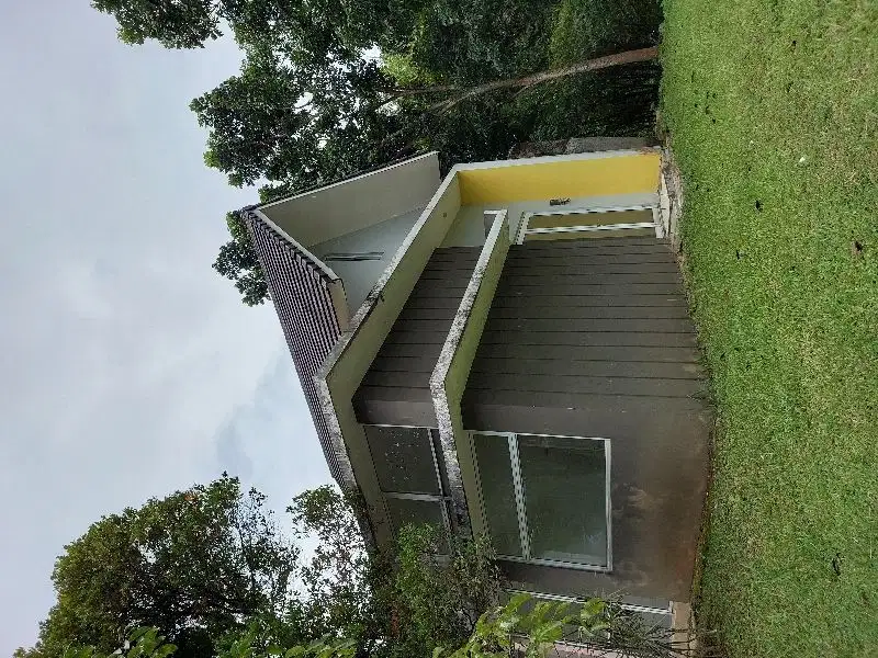 Rumah Hoek Di Green Valley Sentul