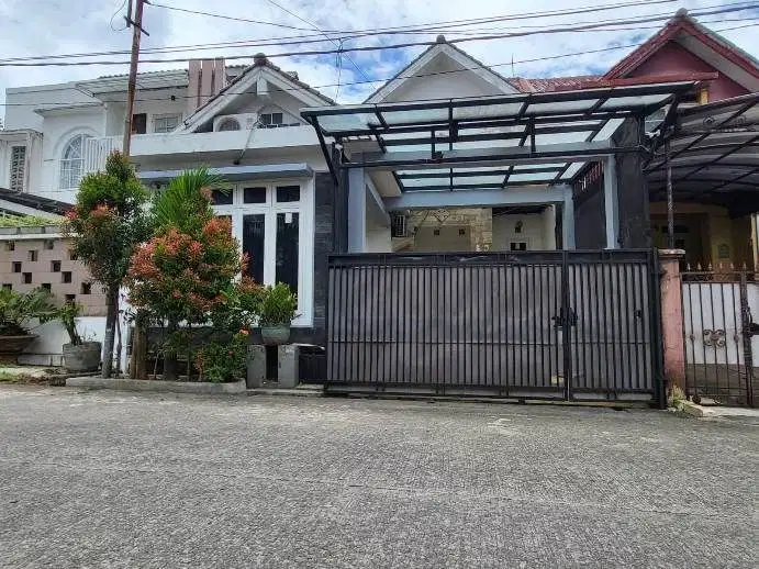 Jual Rumah Cantik  2 lantai dalam perumahan di Bogor Selatan Bogor