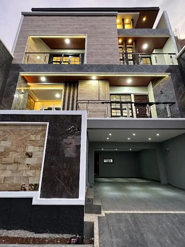 RUMAH MEWAH DI WAY HALIM