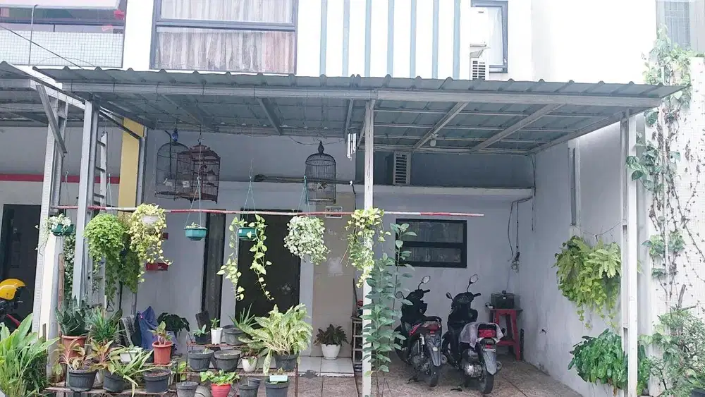 Dijual Rumah 2 Lantai dengan 3 Kamar Tidur di Ciledug, Tangerang