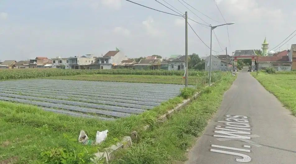 Tanah Pinggir Jalan Widas Pakunden Utara SMPN 9 kota Blitar