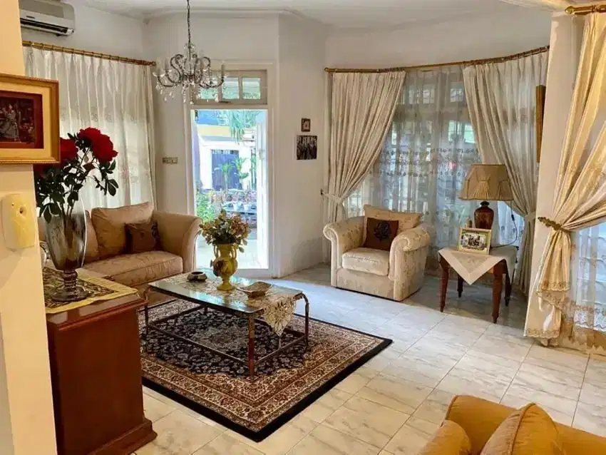 Rumah di jual di pejaten indah jakarta selatan