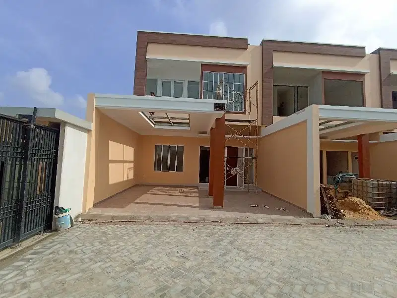 READY STOK RUMAH BARU SEKITAR JL RIAU UJUNG