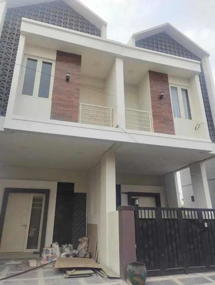 Rumah murah 2 lantai perum Tirta Agung