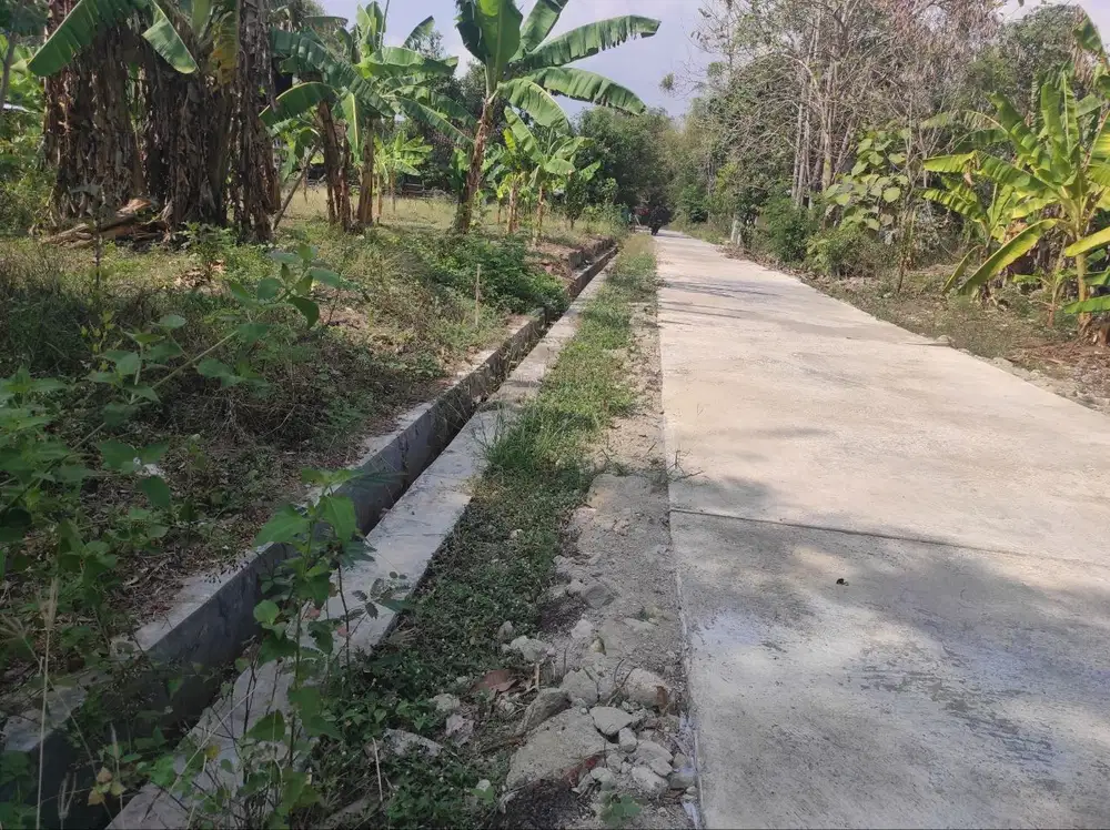 TANAH BARAT MASJID AGUNG NGUTER SUKOHARJO