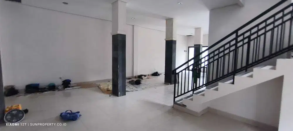 DISEWAKAN BANGUNAN KOMERSIL COCOK UNTUK KANTOR, COKRODININGRATAN