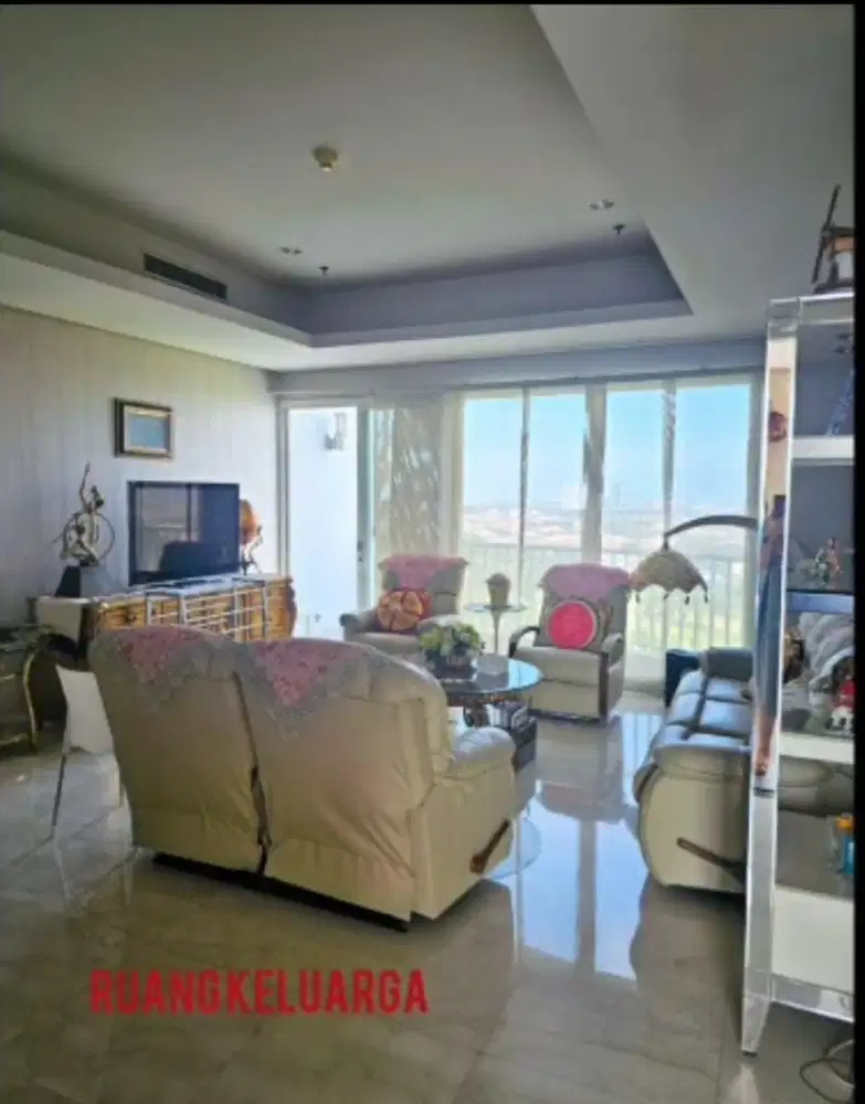 APT. ADHIWANGSA. 3+1 BR Luas
