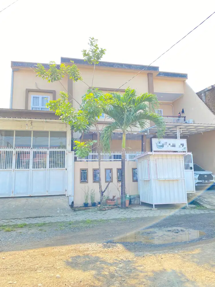 Jual Rumah 2 Lantai Semi Furnish di Gowa