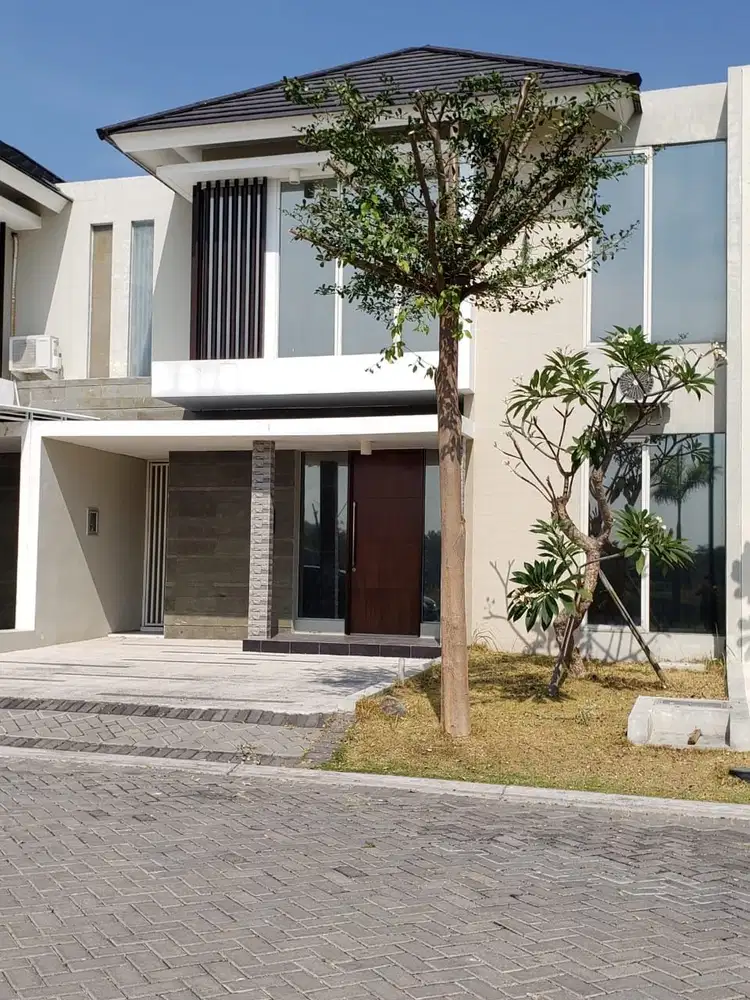 JUAL RUMAH NORTHWEST LAKE VIEW