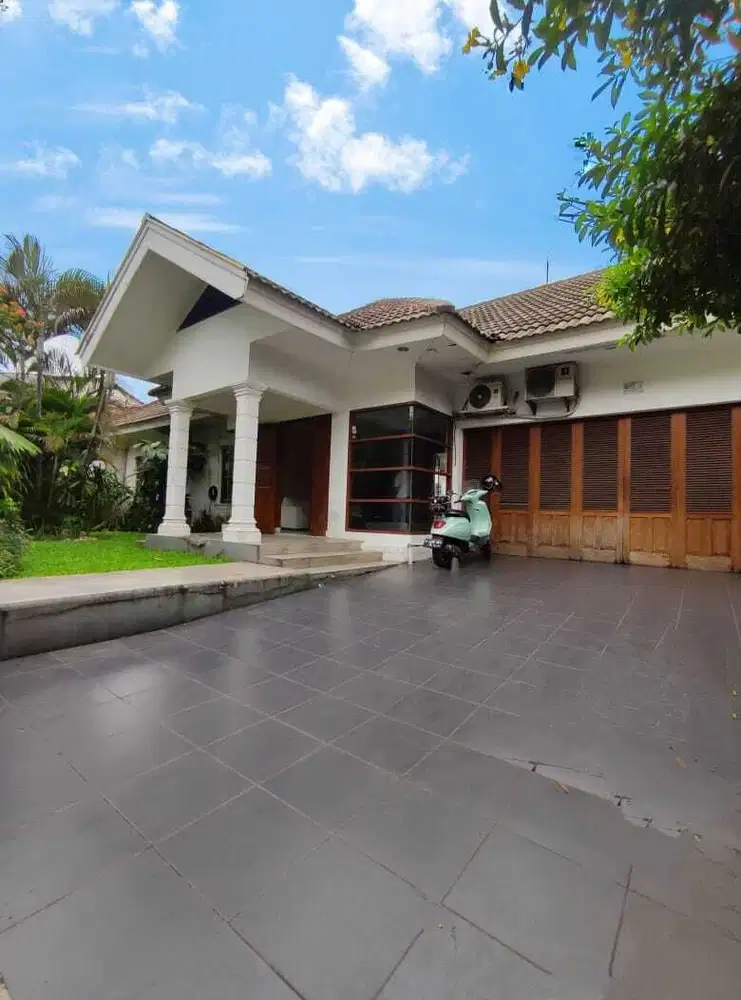 Disewakan Rumah Bisa Kantor Area Cipete