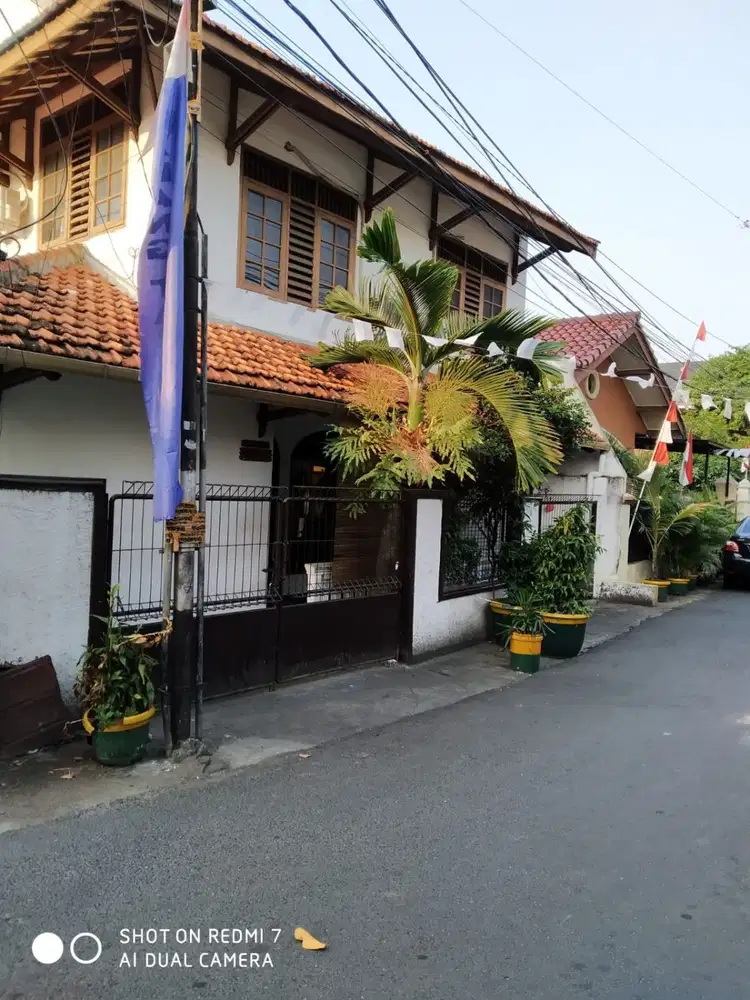 Di JUAL rumah siap murah tengah kota