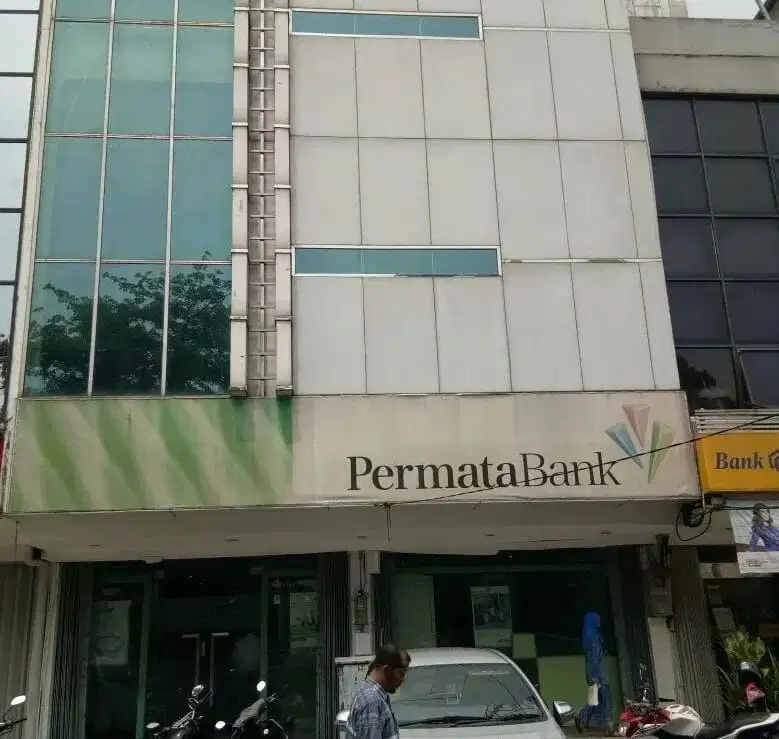 Ruko 4 Lantai Strategis di Kawasan Bisnis Cempaka Putih Jakarta Pusat