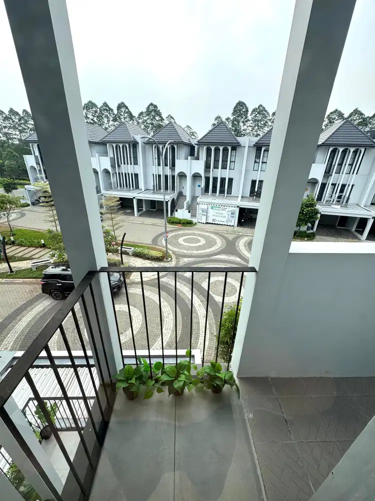 Di Sewakan rumah semi Furnish di Greenwich park BSD