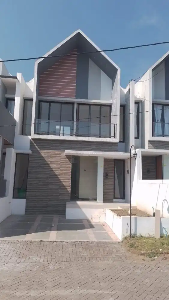 DIJUAL CEPAT RUMAH SIAP HUNI VIEW PEGUNUNGAN DI PACET MOJOKERTO