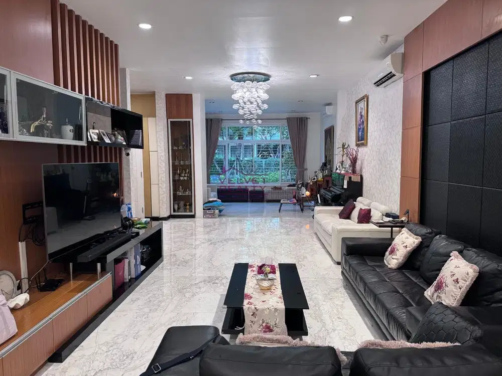 Dijual Townhouse Springhill Golf Residence 4 Lantai Furnished VR1069